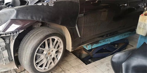 汽車后視鏡上小圓鏡要不要裝？
